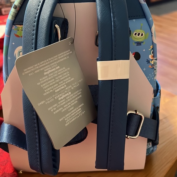 Loungefly Disney backpack - Picture 5 of 6